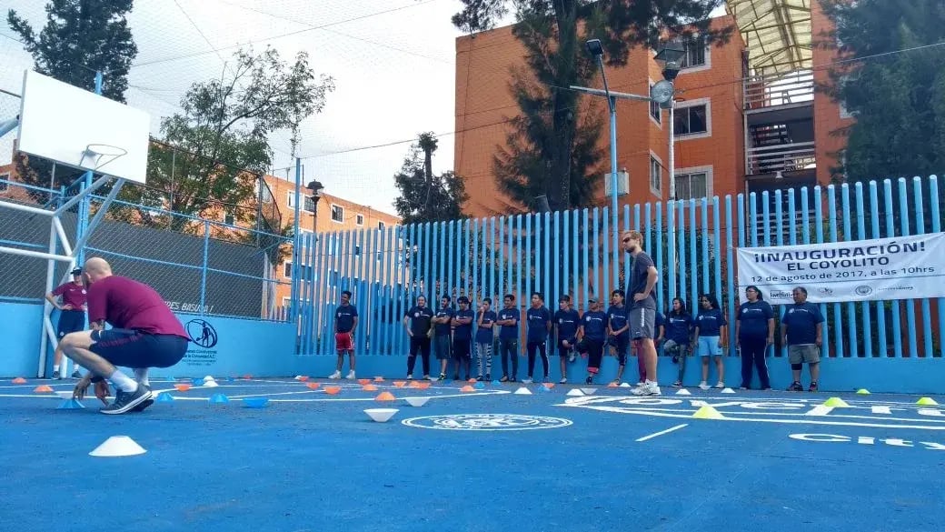 City in the Community coaches trained Young Leaders from El Coyol, Mexico City