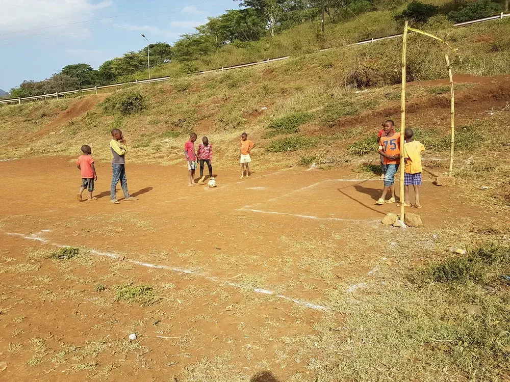 Jordan has a dream: to build a love.fútbol project in his home village in Tanzania
