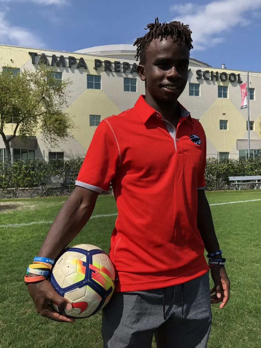 Jordan has a dream: to build a love.fútbol project in his home village in Tanzania